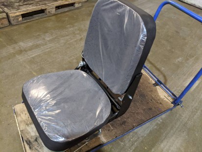 Кресло водителя низкое на КАМАЗ за 18500 рублей в магазине remzapchasti.ru 5320-6810010 Н №67