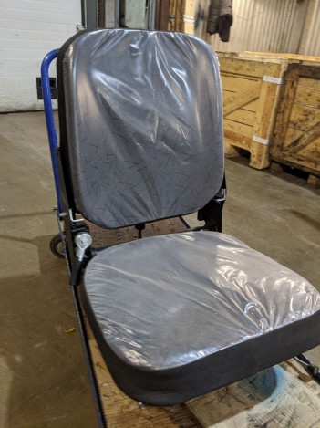 Кресло водителя низкое на КАМАЗ за 18500 рублей в магазине remzapchasti.ru 5320-6810010 Н №69